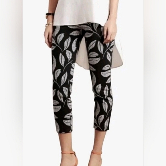 Anthropologie Cartonnier Charlie Trouser Women's Pants Size 2 Blk and White Leaf - Picture 2 of 8